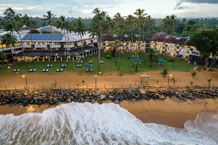 هتل تانگرینه بیچ بنتوتا